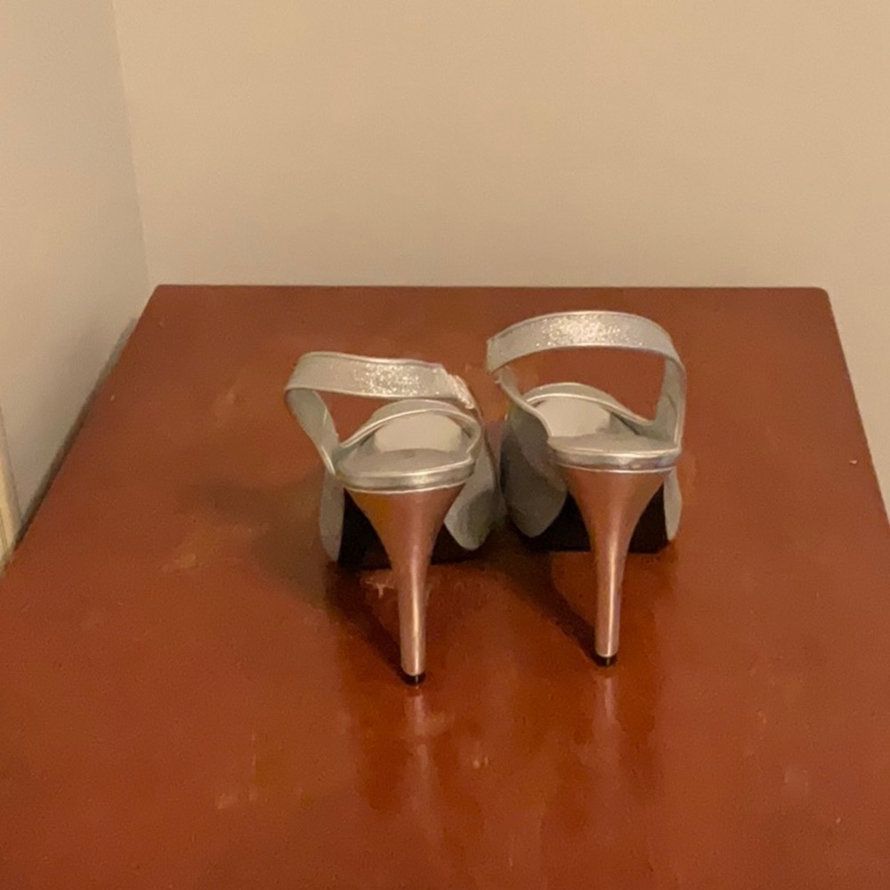 Shoes - Picture 3 of 3